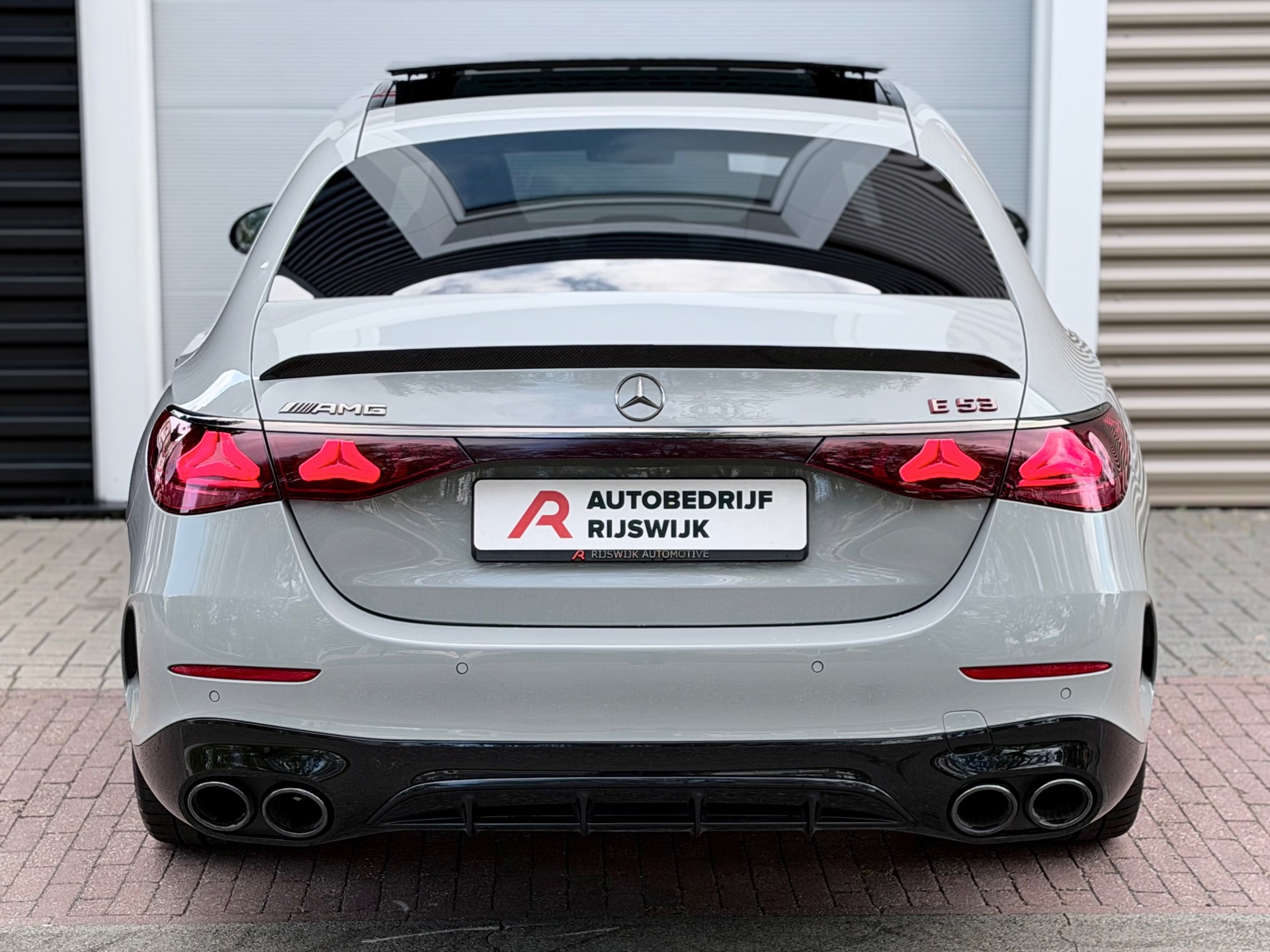 Foto van Mercedes-Benz AMG E 53 Hybrid