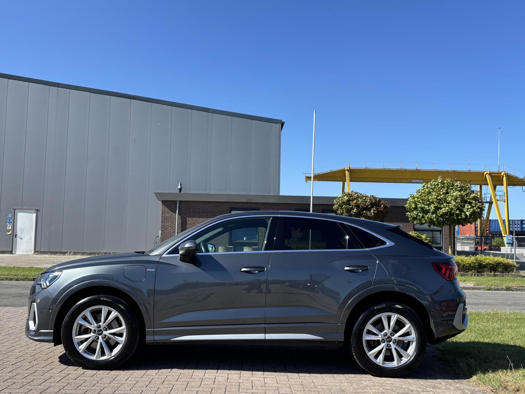 Foto van Audi Q3 Sportback E-tron