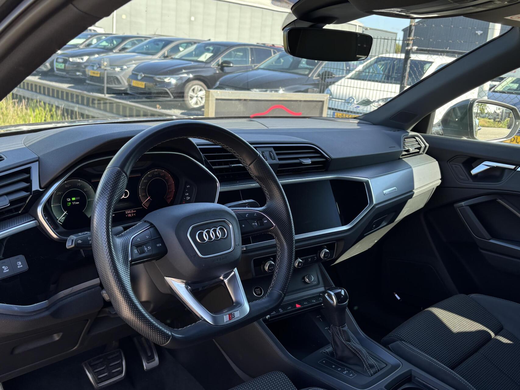 Foto van Audi Q3 Sportback E-tron