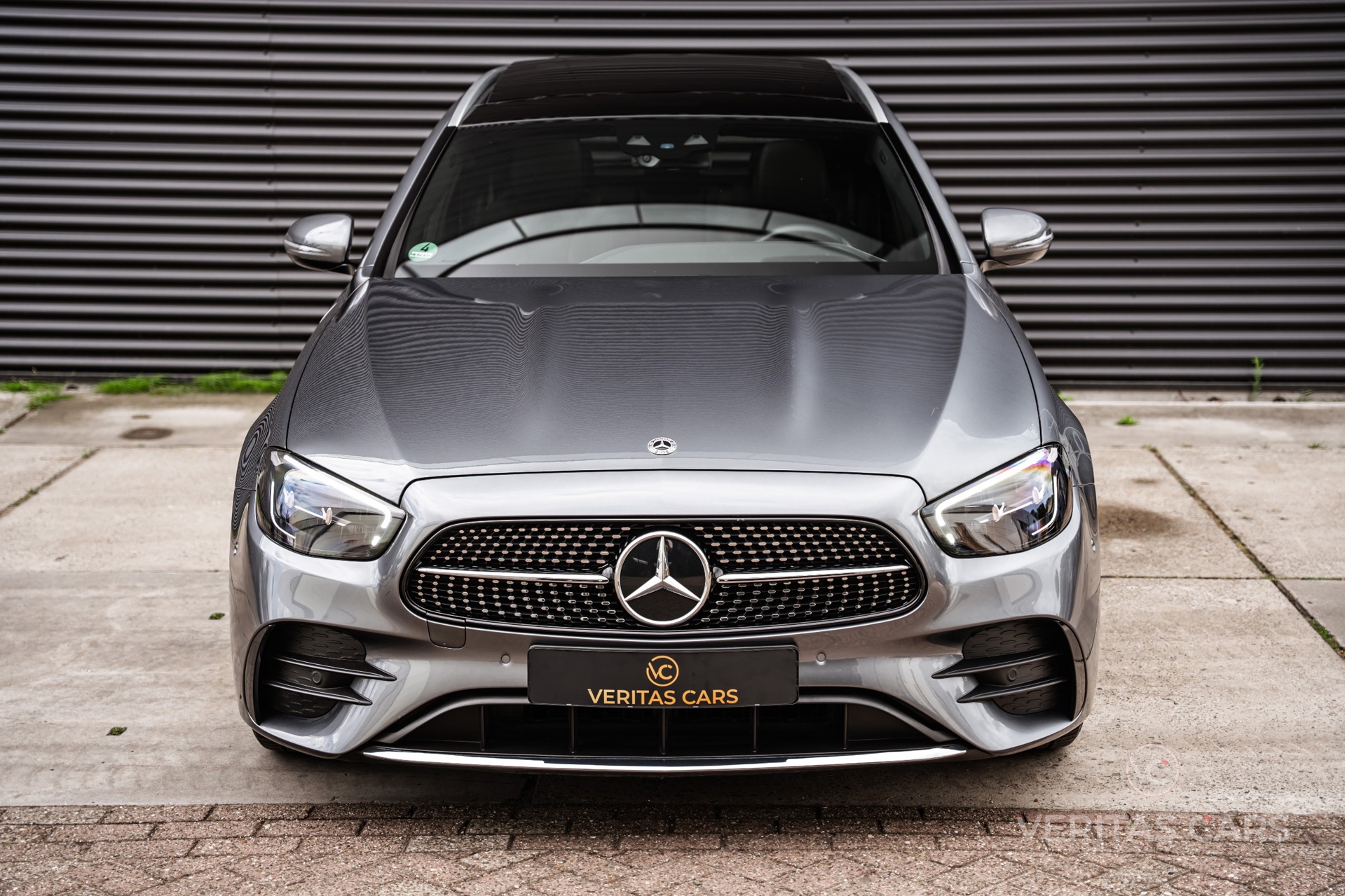 Foto van Mercedes-Benz E 300 E