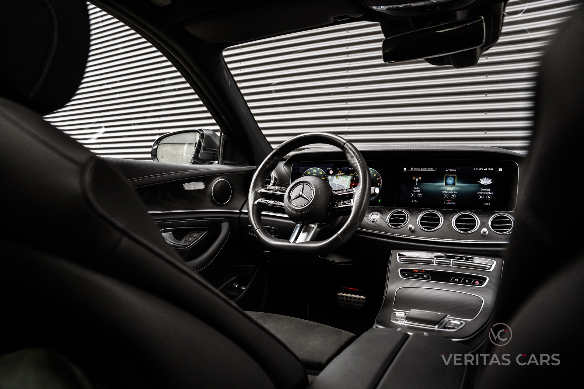 Foto van Mercedes-Benz E 300 E