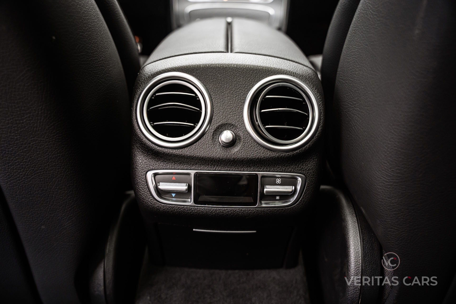 Foto van Mercedes-Benz E 300 E