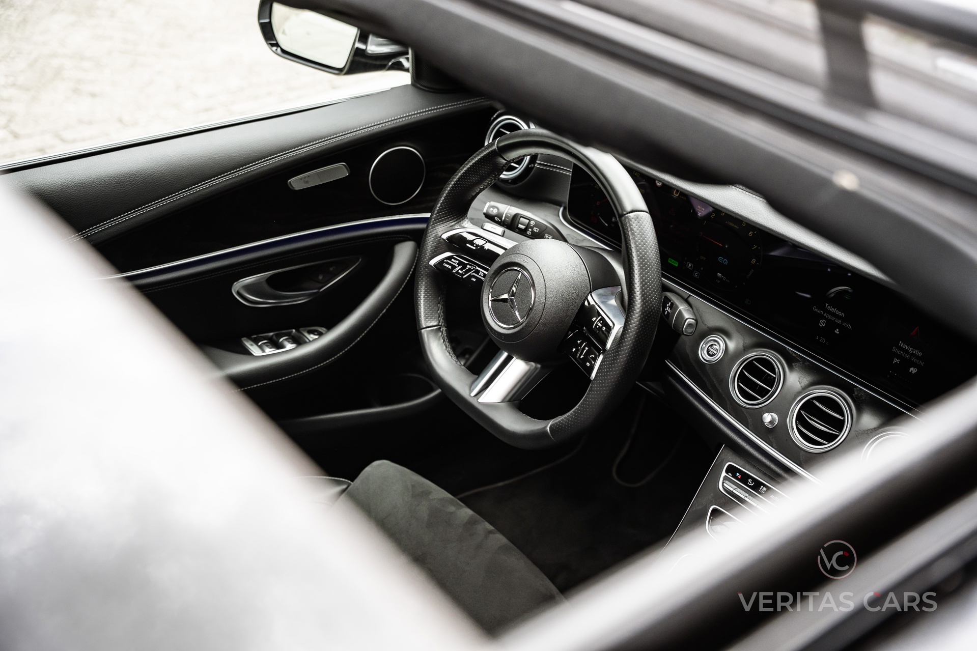 Foto van Mercedes-Benz E 300 E