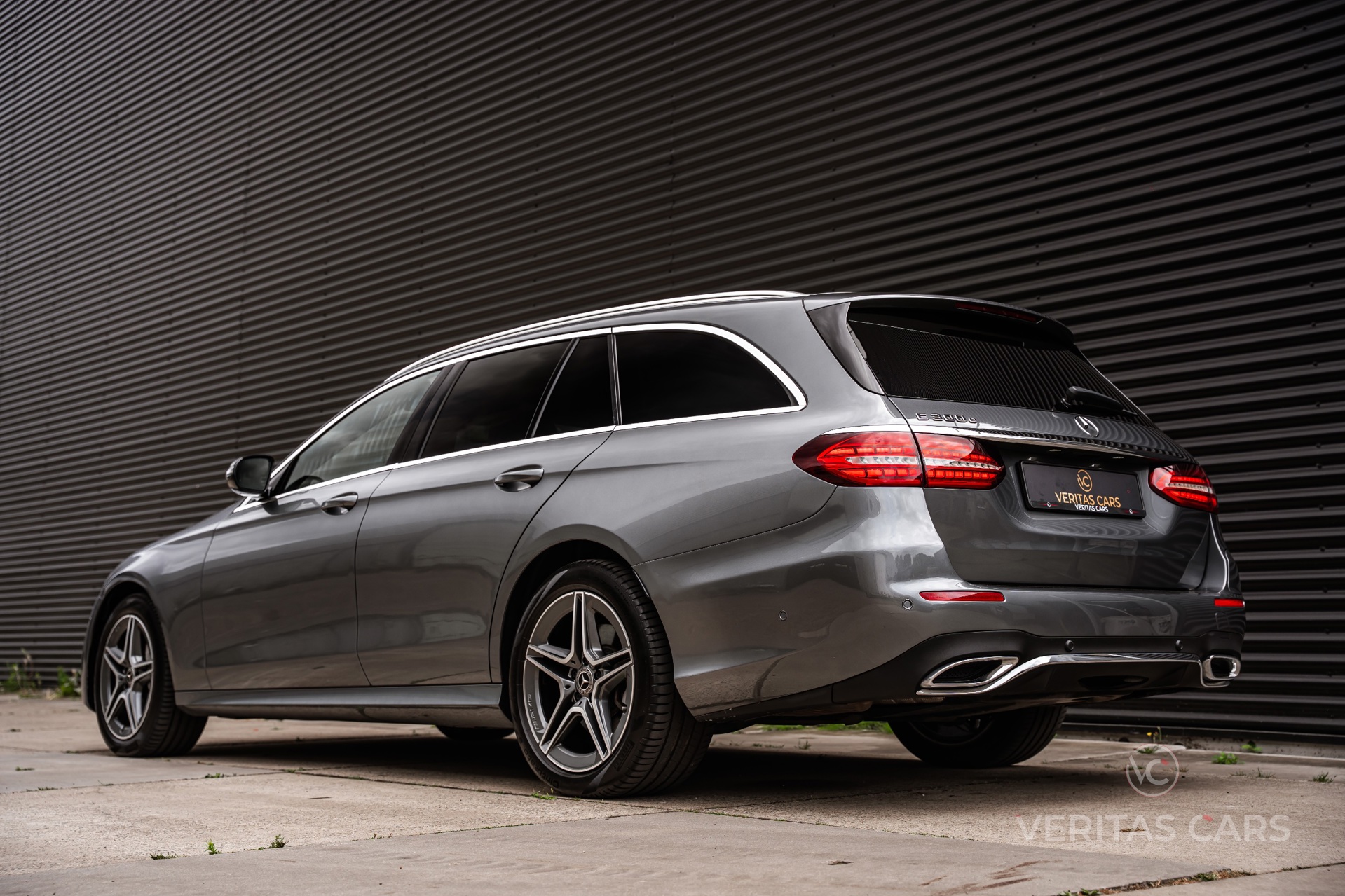 Foto van Mercedes-Benz E 300 E