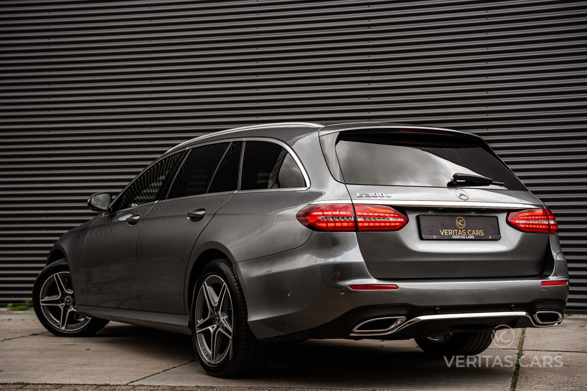 Foto van Mercedes-Benz E 300 E