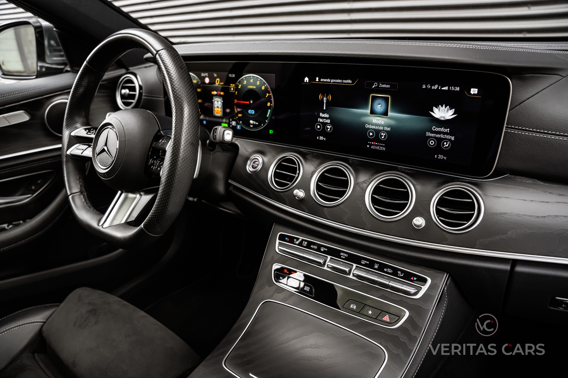 Foto van Mercedes-Benz E 300 E