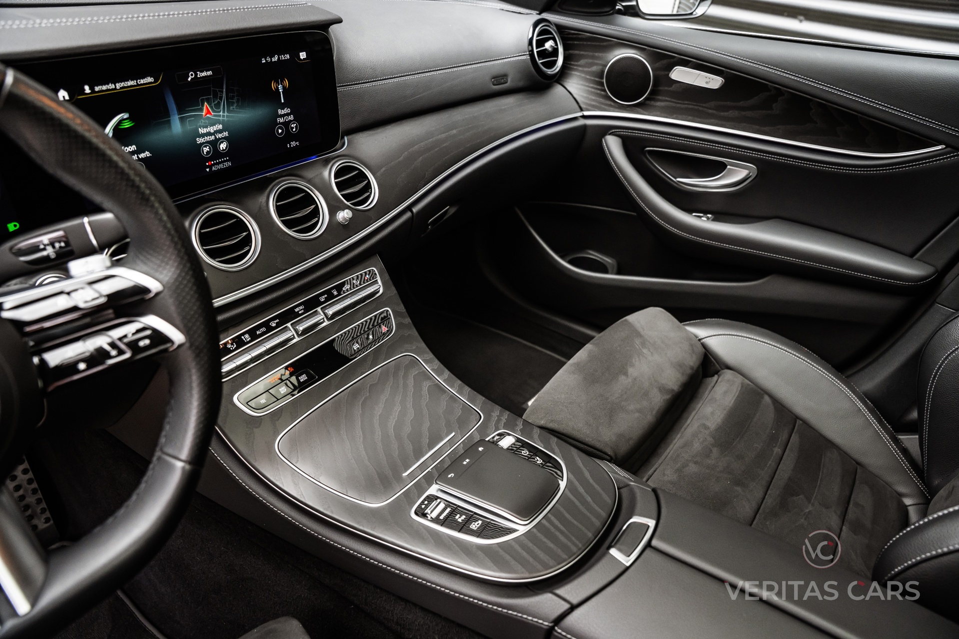Foto van Mercedes-Benz E 300 E