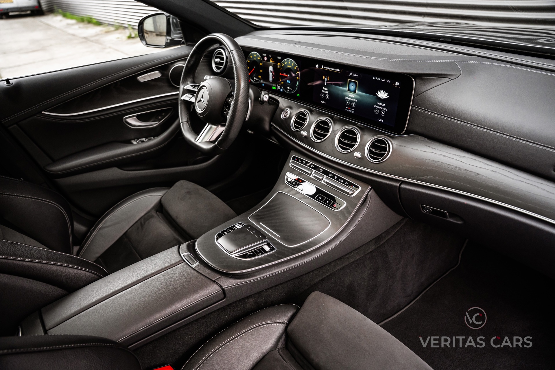 Foto van Mercedes-Benz E 300 E