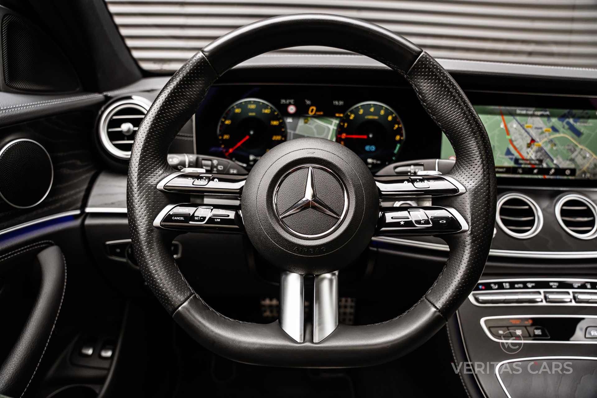 Foto van Mercedes-Benz E 300 E