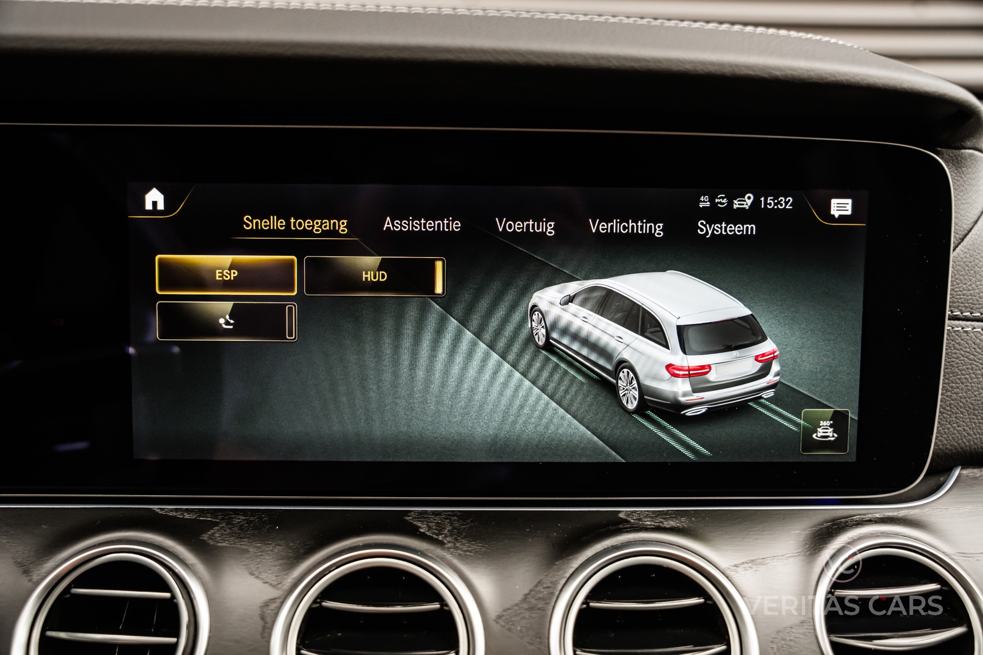 Foto van Mercedes-Benz E 300 E