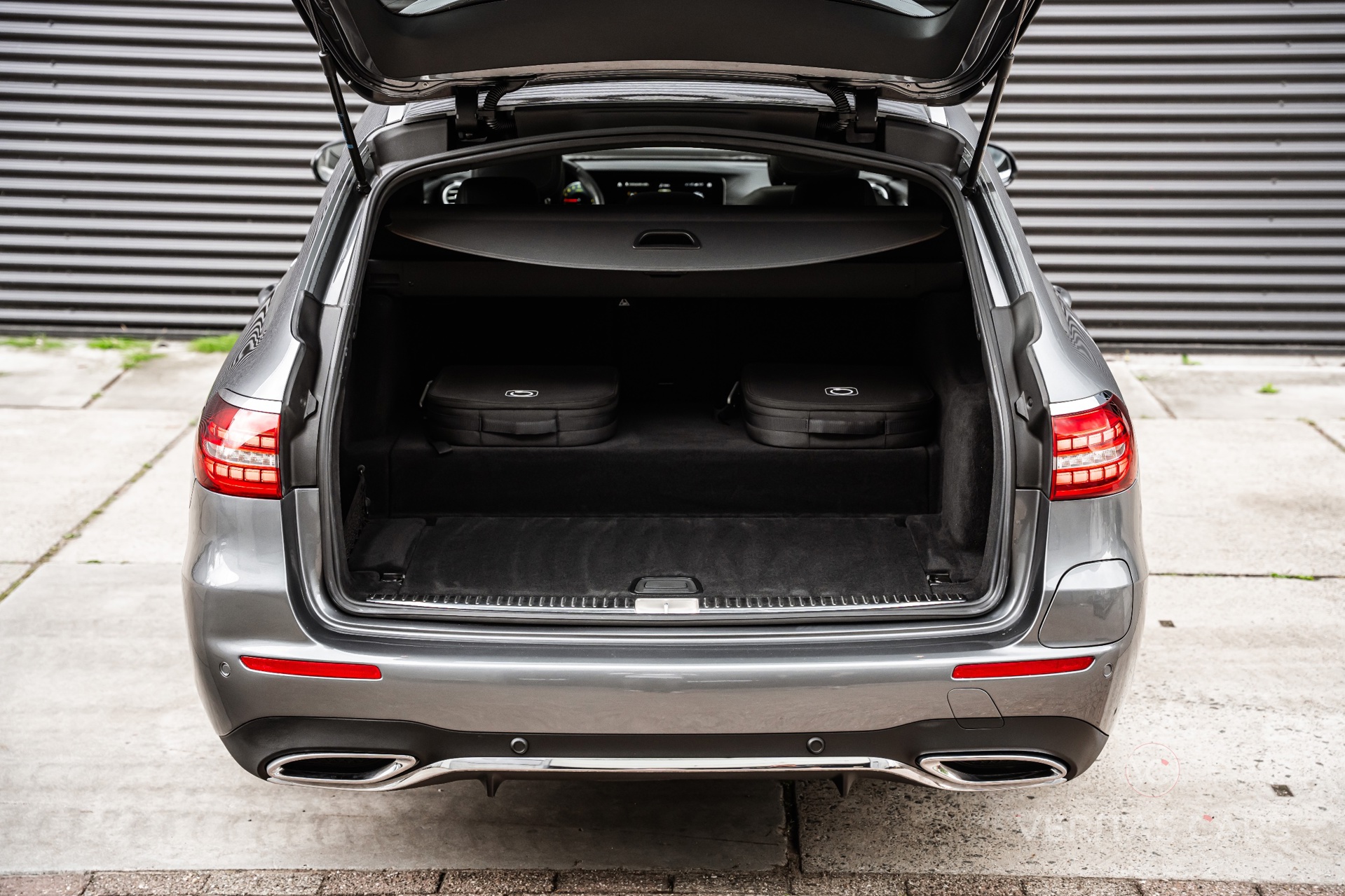 Foto van Mercedes-Benz E 300 E