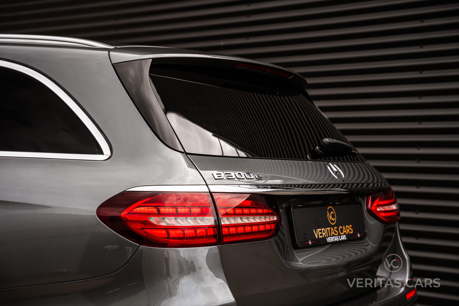 Foto van Mercedes-Benz E 300 E