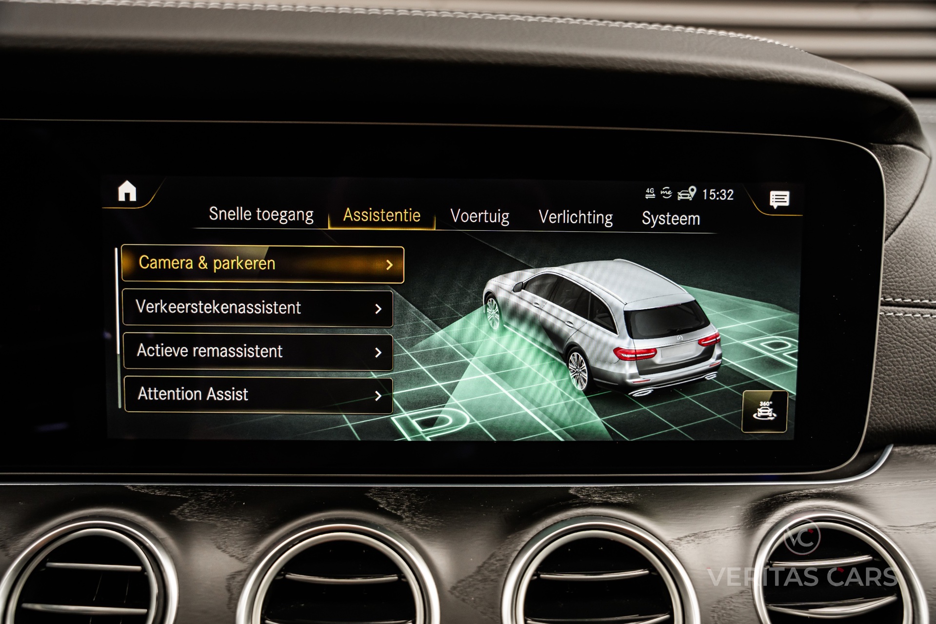 Foto van Mercedes-Benz E 300 E