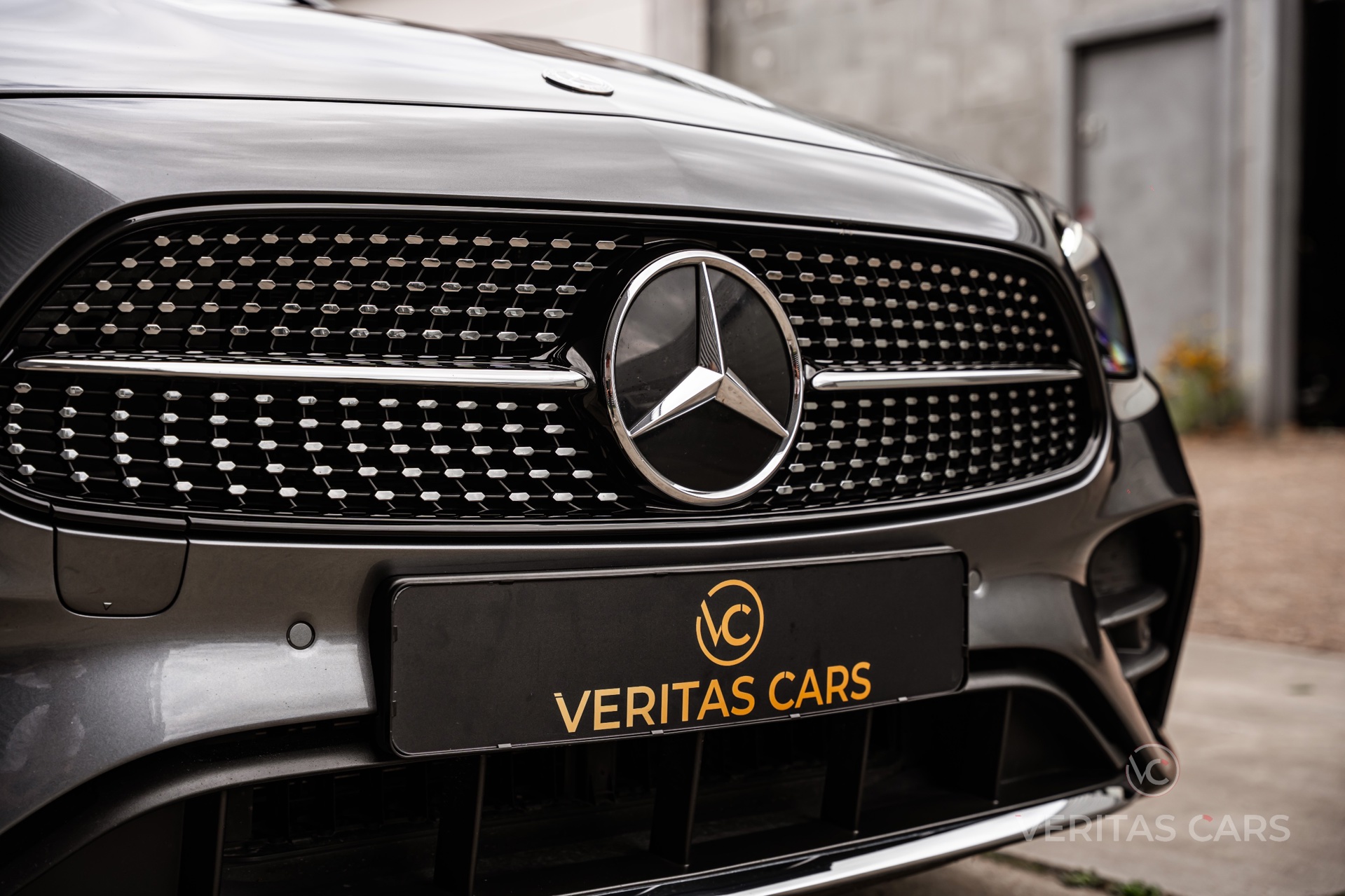 Foto van Mercedes-Benz E 300 E