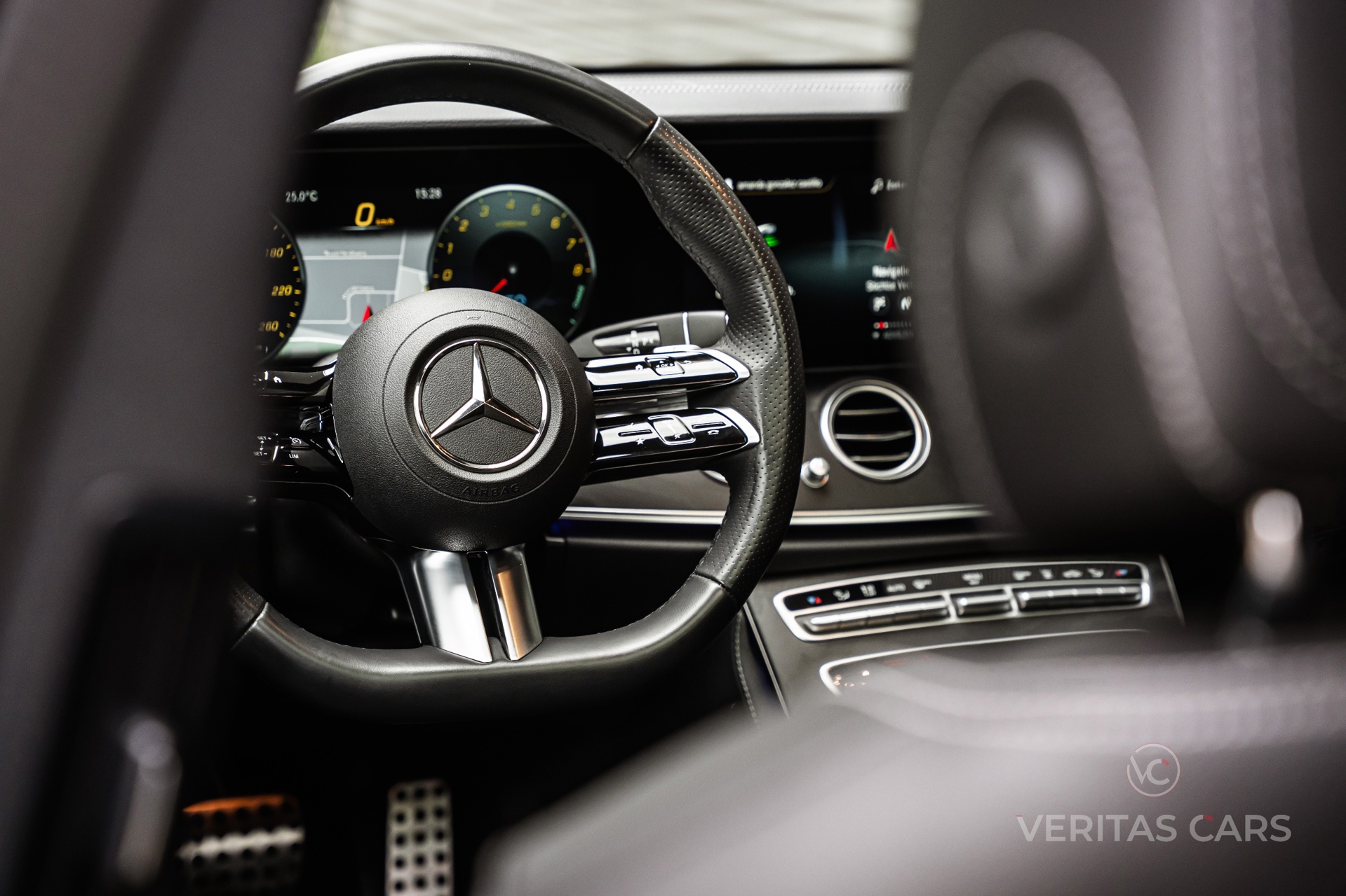 Foto van Mercedes-Benz E 300 E