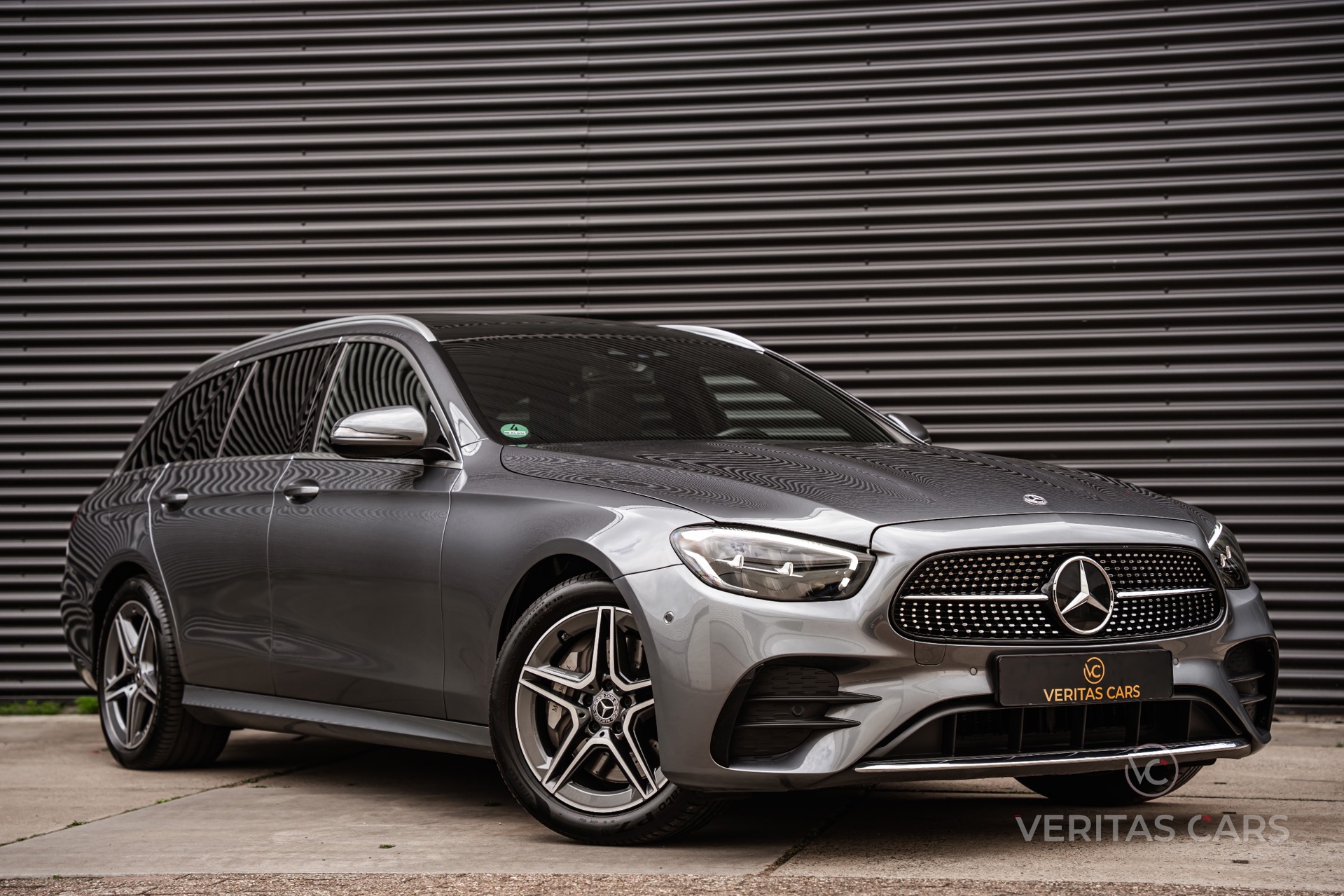 Foto van Mercedes-Benz E 300 E