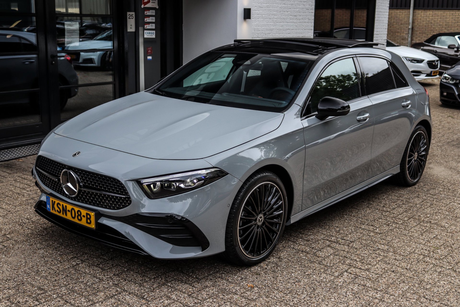 Foto van Mercedes-Benz A 250 E
