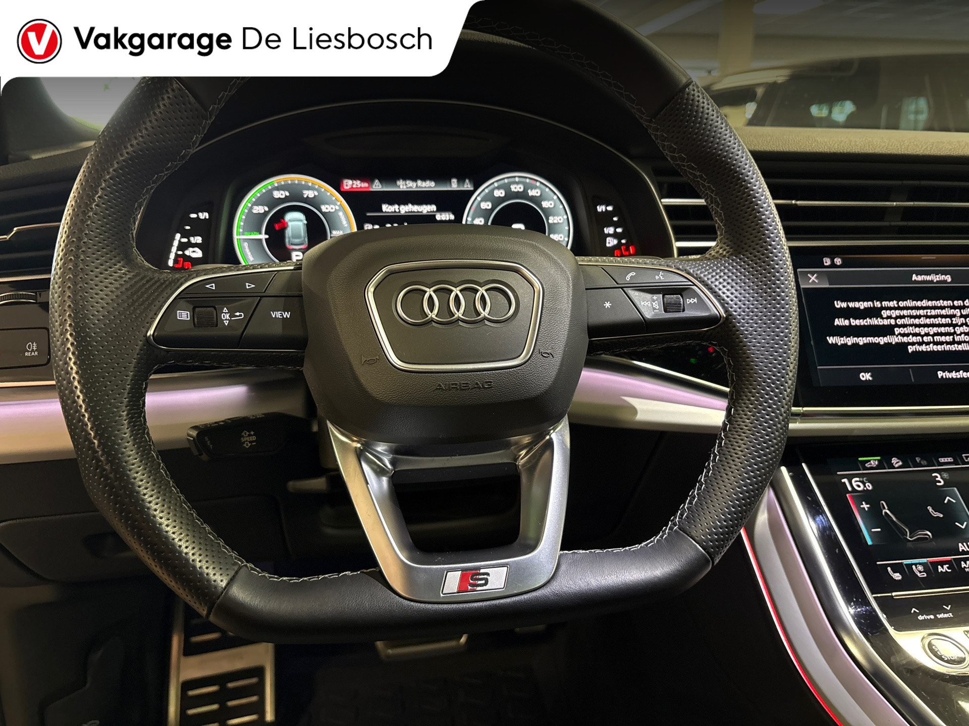 Foto van Audi Q8 60 TFSI E