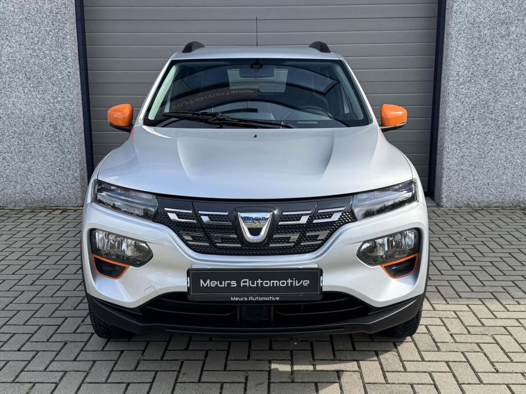 Foto van Dacia Spring