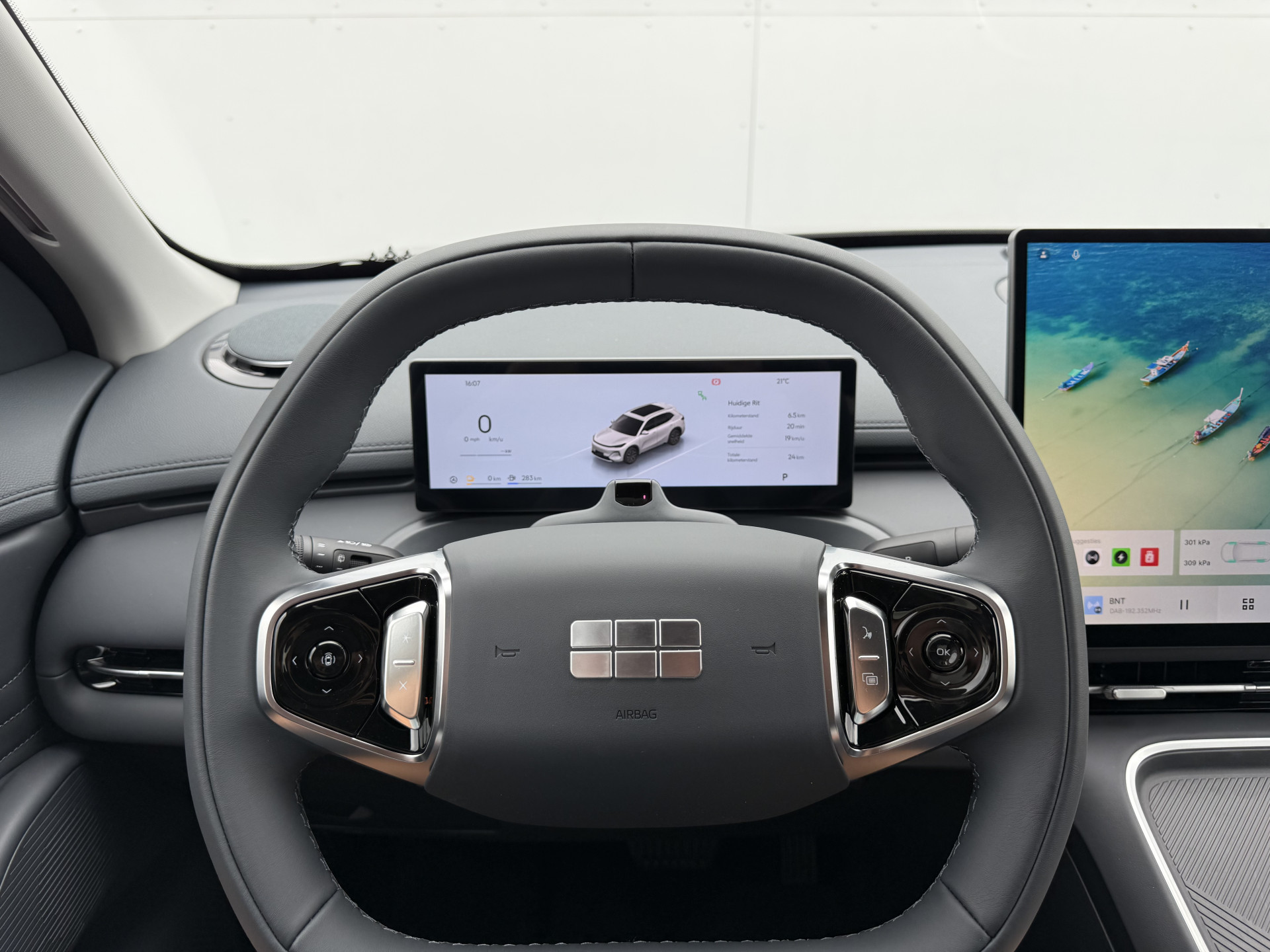 Foto van Geely Starray Em-i