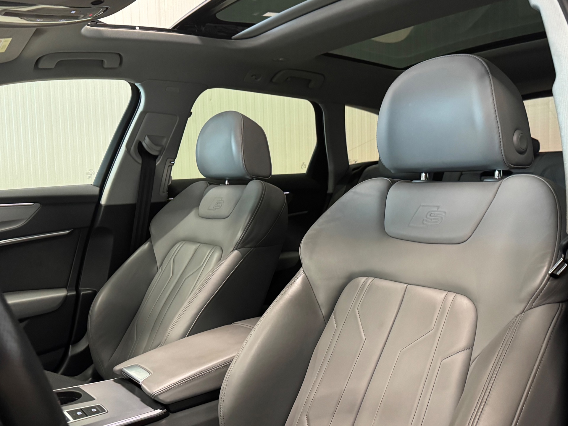 Foto van Audi A6 Avant 55 TFSI E