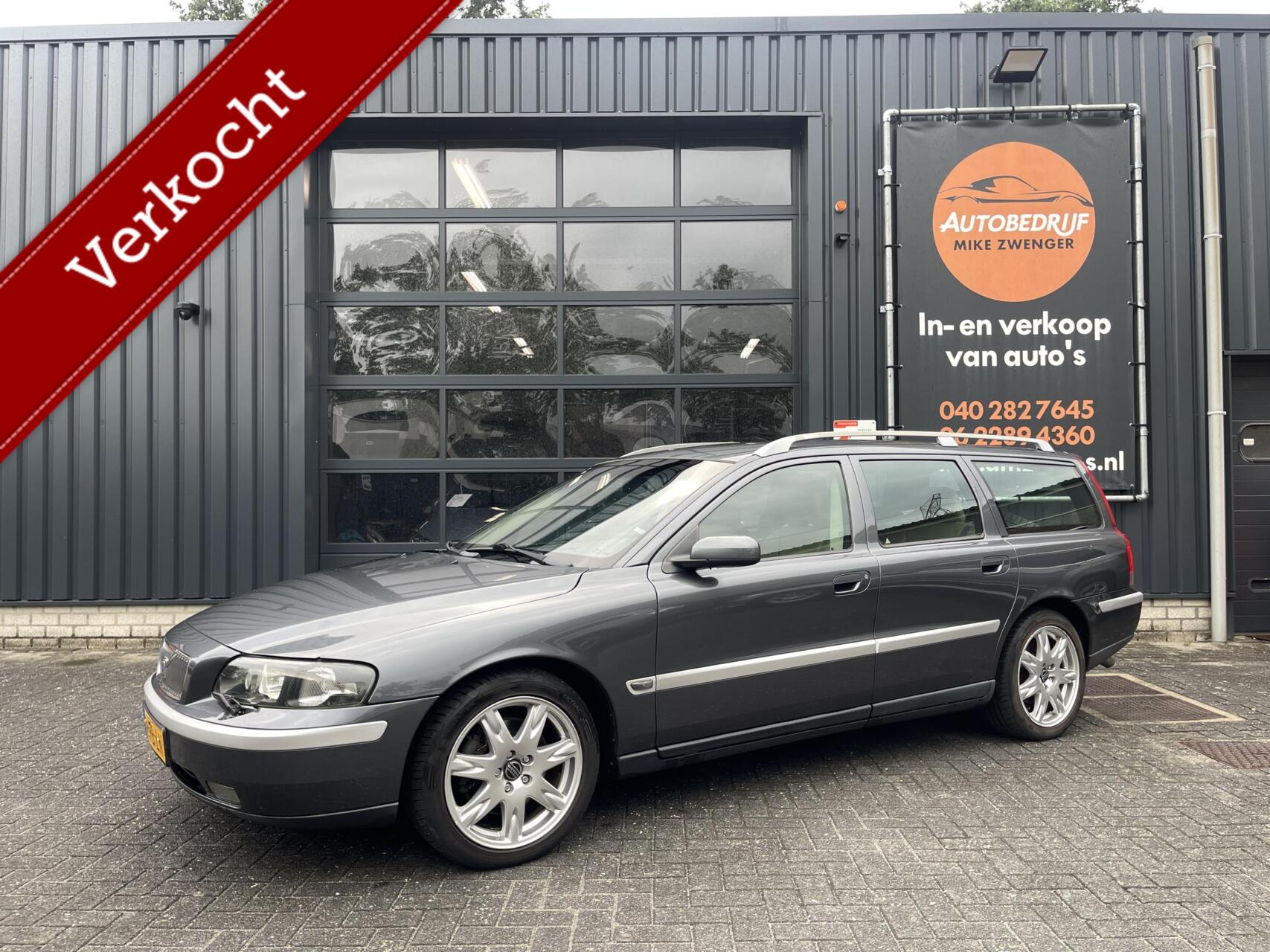 Volvo V70 2.5 T 210PK Comfort Line LEER|XENON|CRUISE CONTROL|STOELVERWARMING 2004 - voorkant