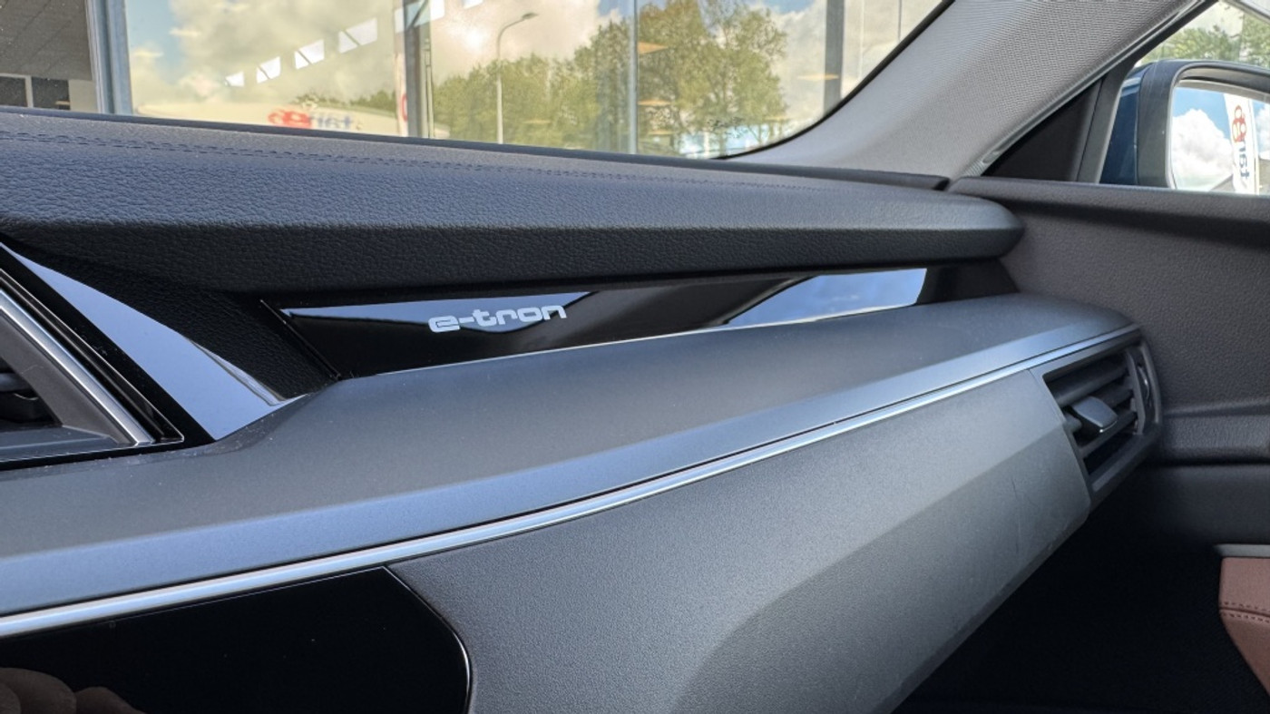 Foto van Audi E-tron 55