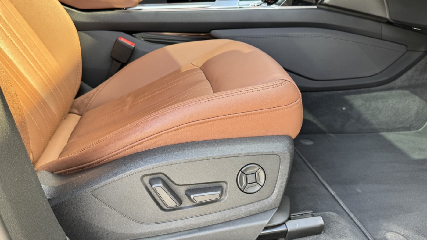 Foto van Audi E-tron 55