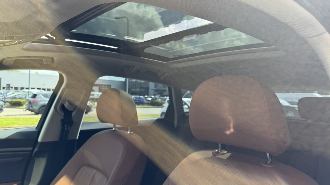 Foto van Audi E-tron 55