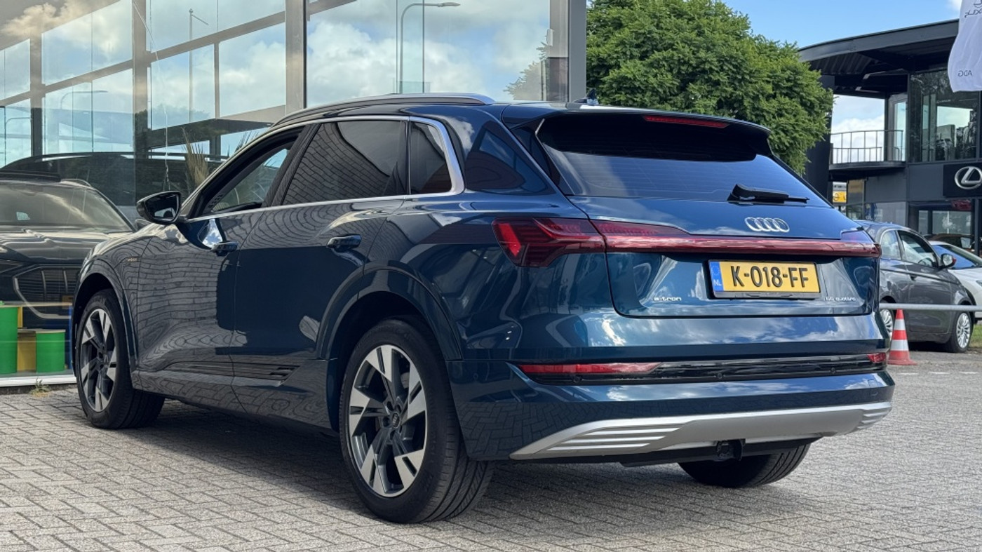 Foto van Audi E-tron 55