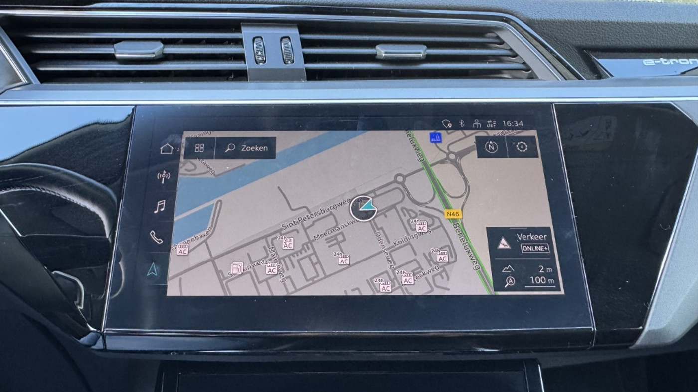 Foto van Audi E-tron 55