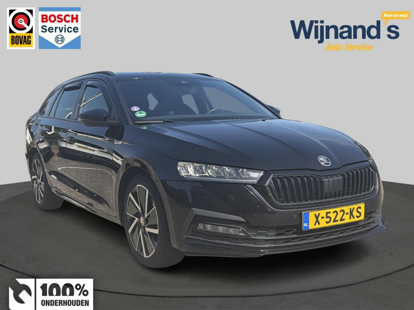 Skoda Octavia 1.5 e-TSI Sportline Black | Pano | trekhaak | Head up | Sportstoelen | digidash | Camera enz! 2022 - voorkant