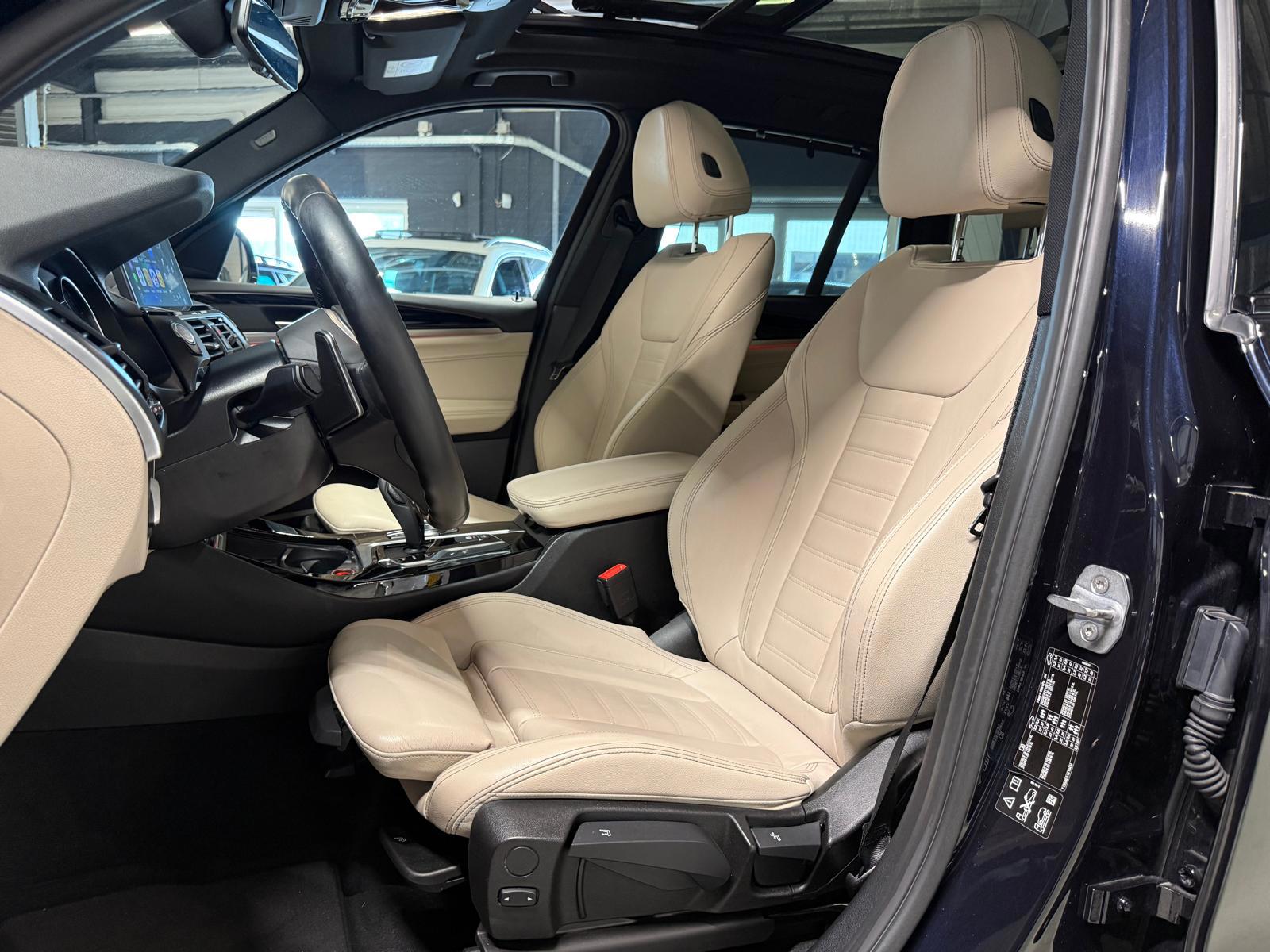 Foto van BMW X3 Xdrive20i