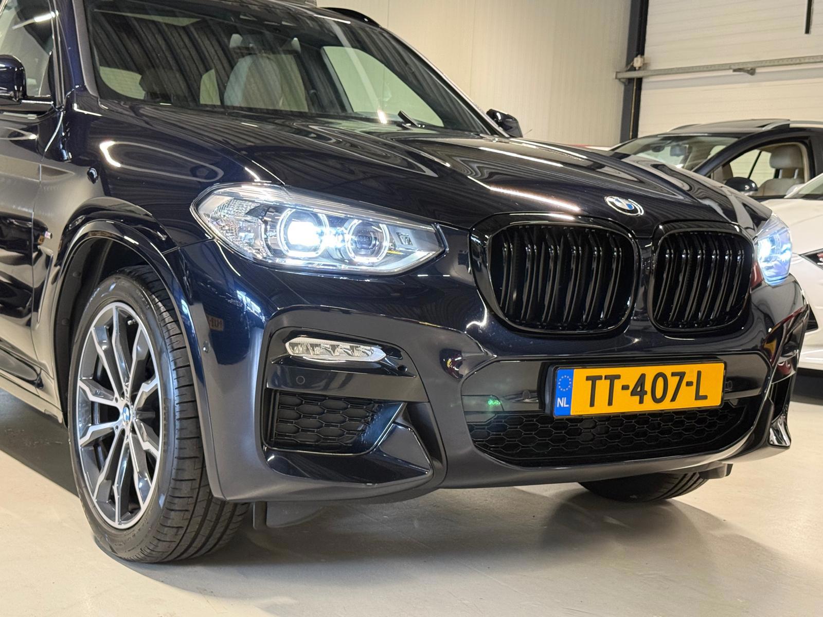Foto van BMW X3 Xdrive20i