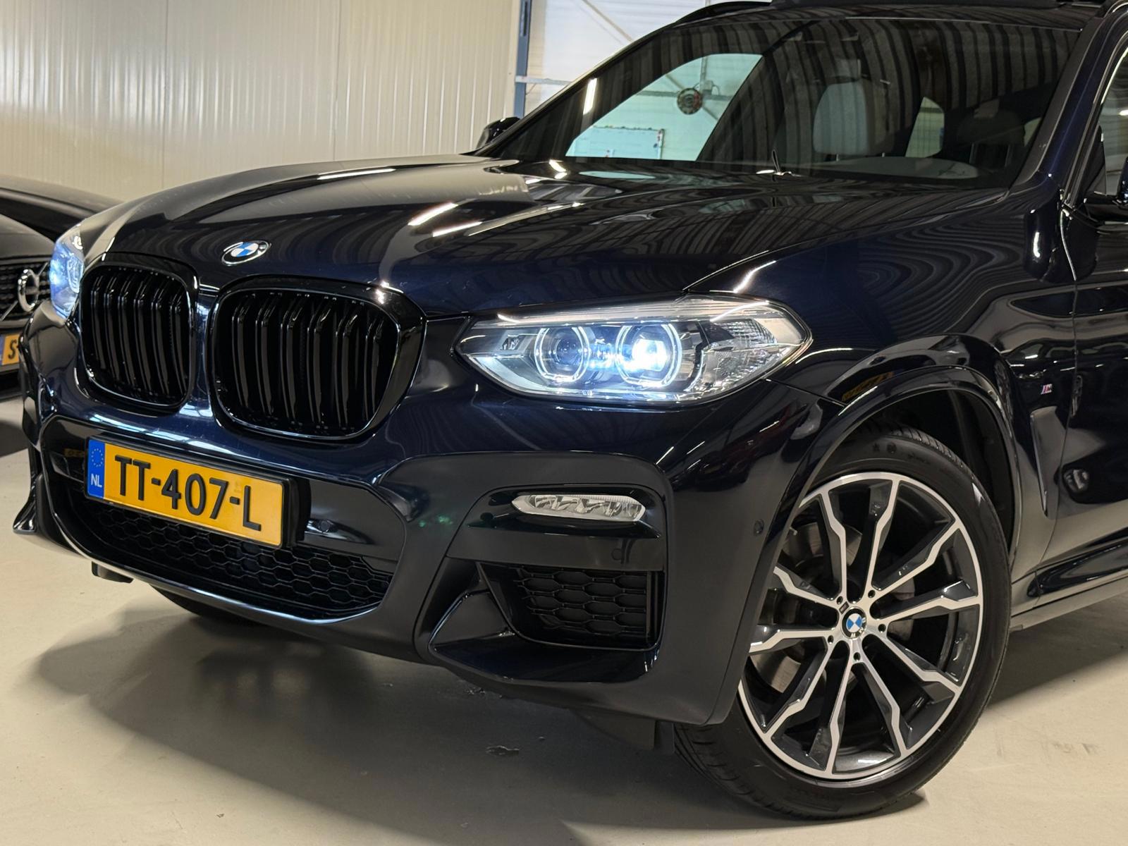 Foto van BMW X3 Xdrive20i