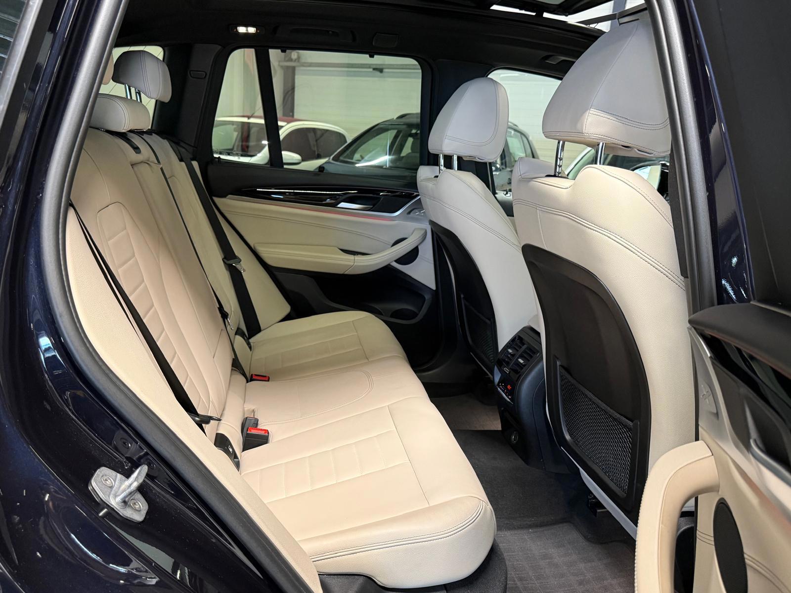 Foto van BMW X3 Xdrive20i