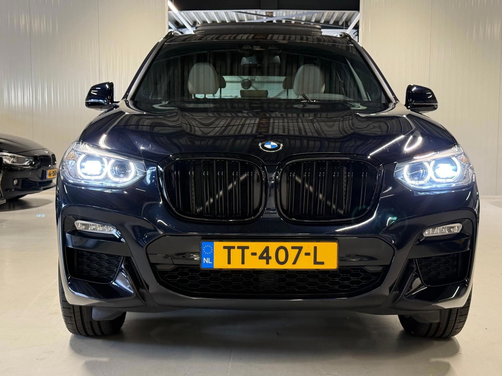 Foto van BMW X3 Xdrive20i