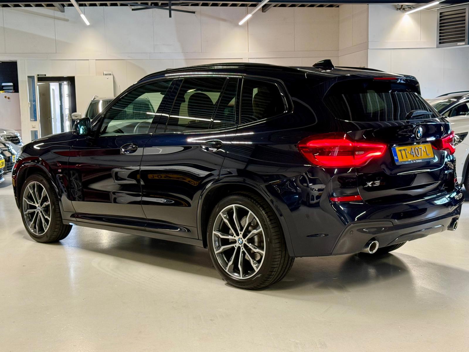 Foto van BMW X3 Xdrive20i
