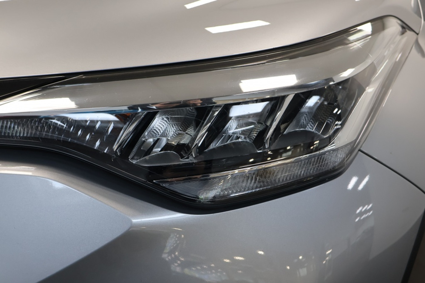 Foto van Toyota Toyota C-hr