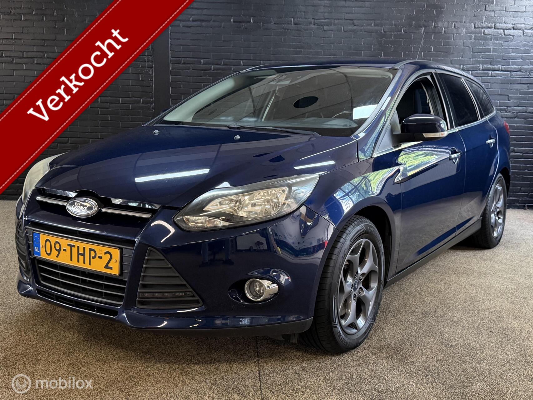 Ford Focus 1.6 EcoBoost Titanium AIRCO NAVI PDC CRUISE 2012 - voorkant