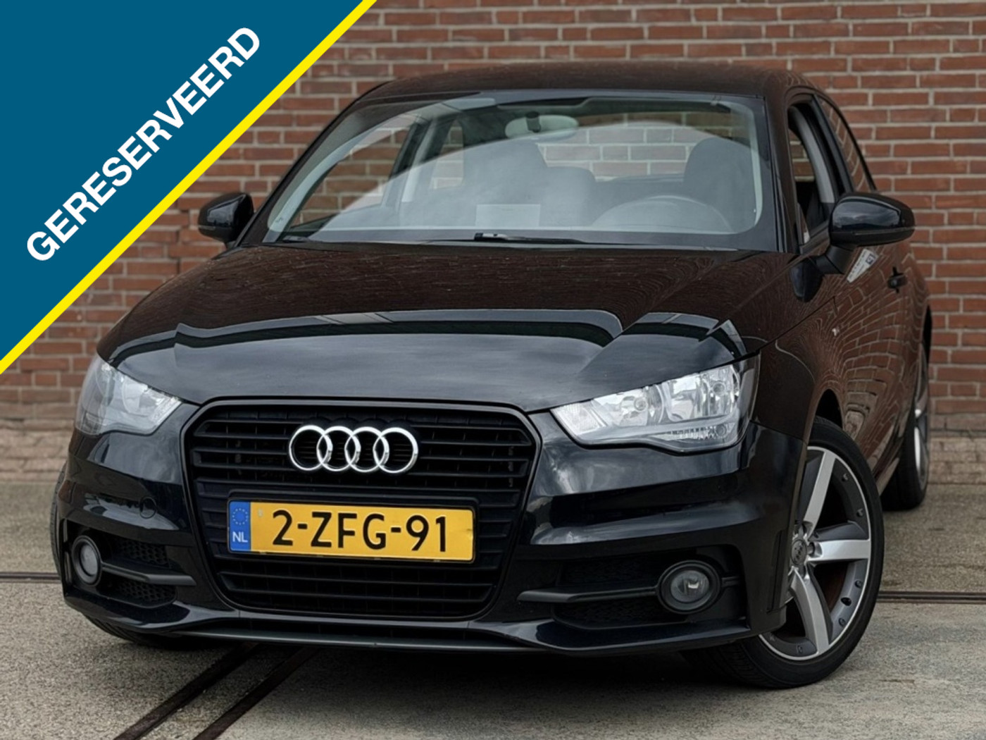 Audi A1 1.2 TFSI Admired |Clima |Navi |CruiseC |S-Line 2013 - voorkant