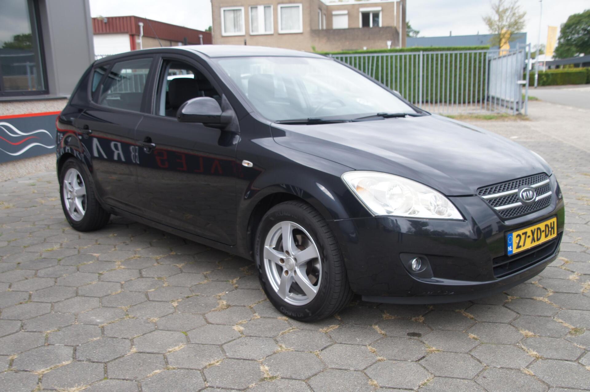 Foto van Kia Cee D