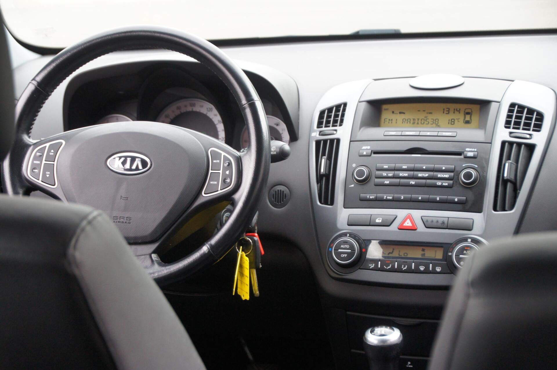Foto van Kia Cee D