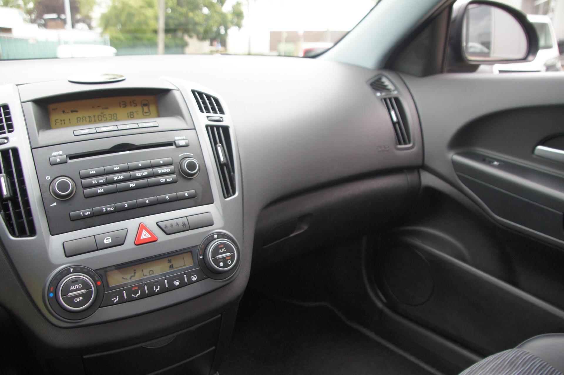 Foto van Kia Cee D