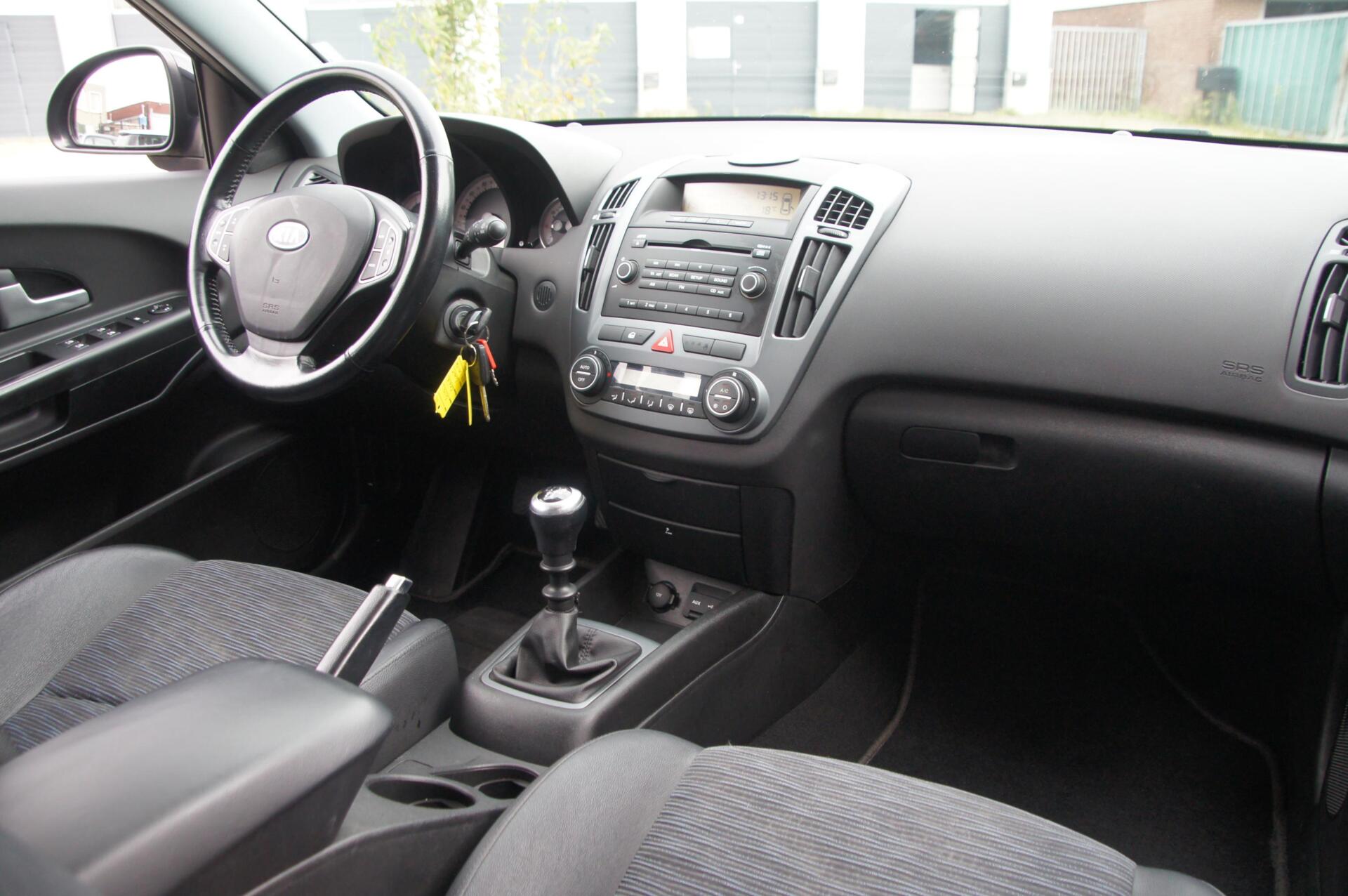 Foto van Kia Cee D