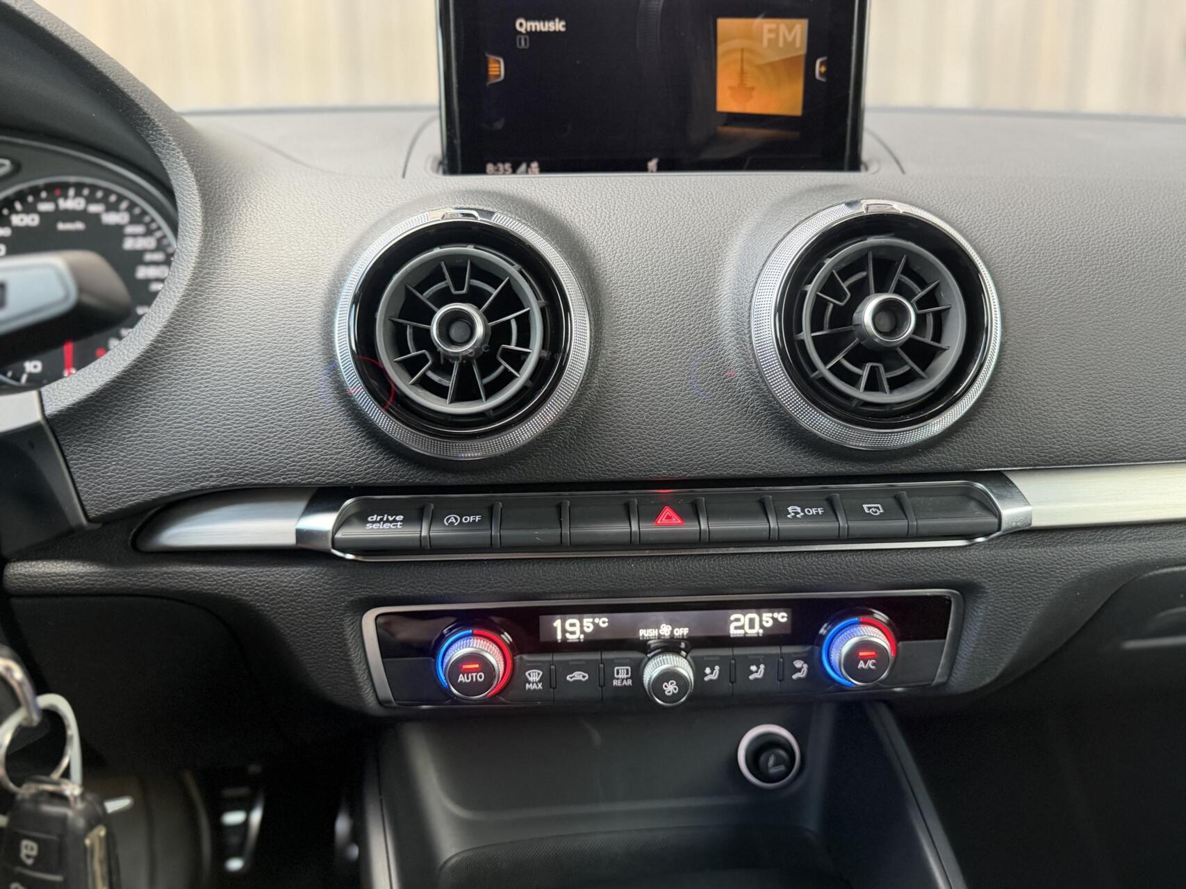 Foto van Audi A3 Limousine