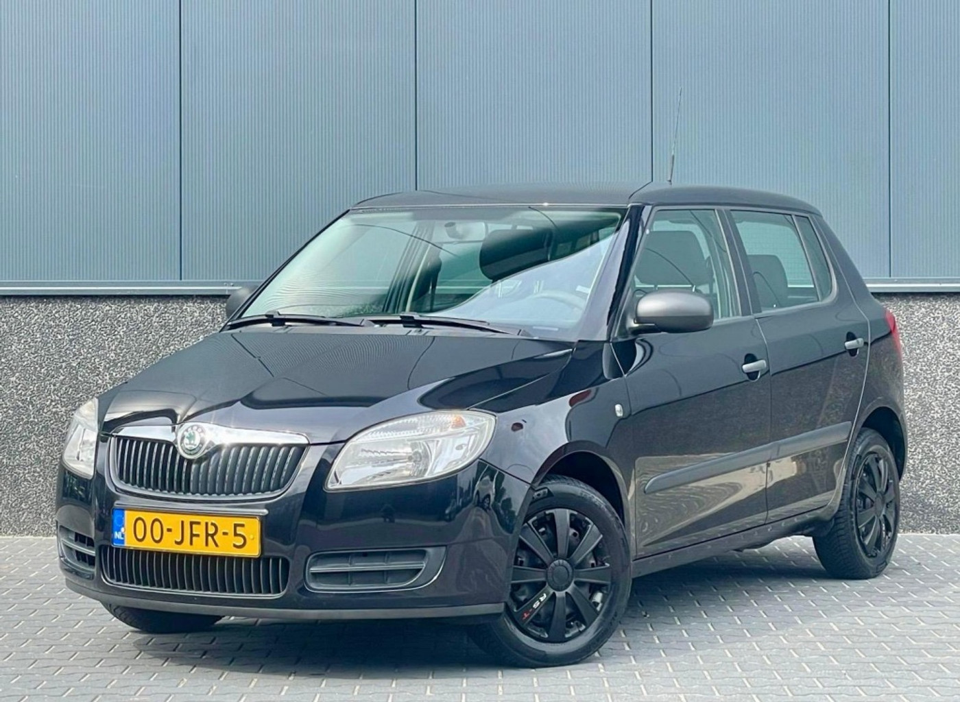 Skoda Fabia 1.2-12V Plus 2009 - voorkant