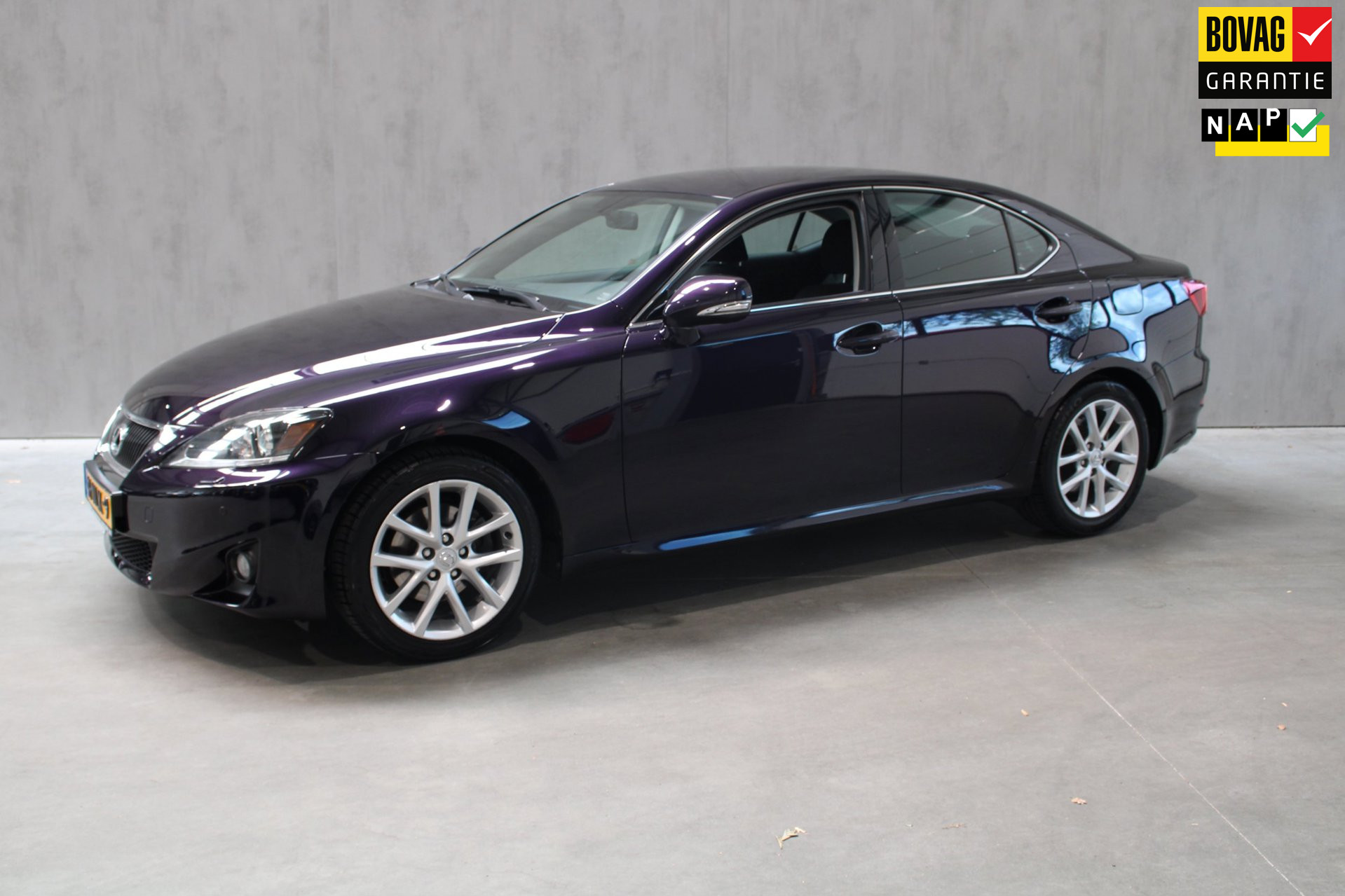 Lexus Lexus Is250 250 Zeer nette staat 2e eigenaar Volledige history 2010 - voorkant