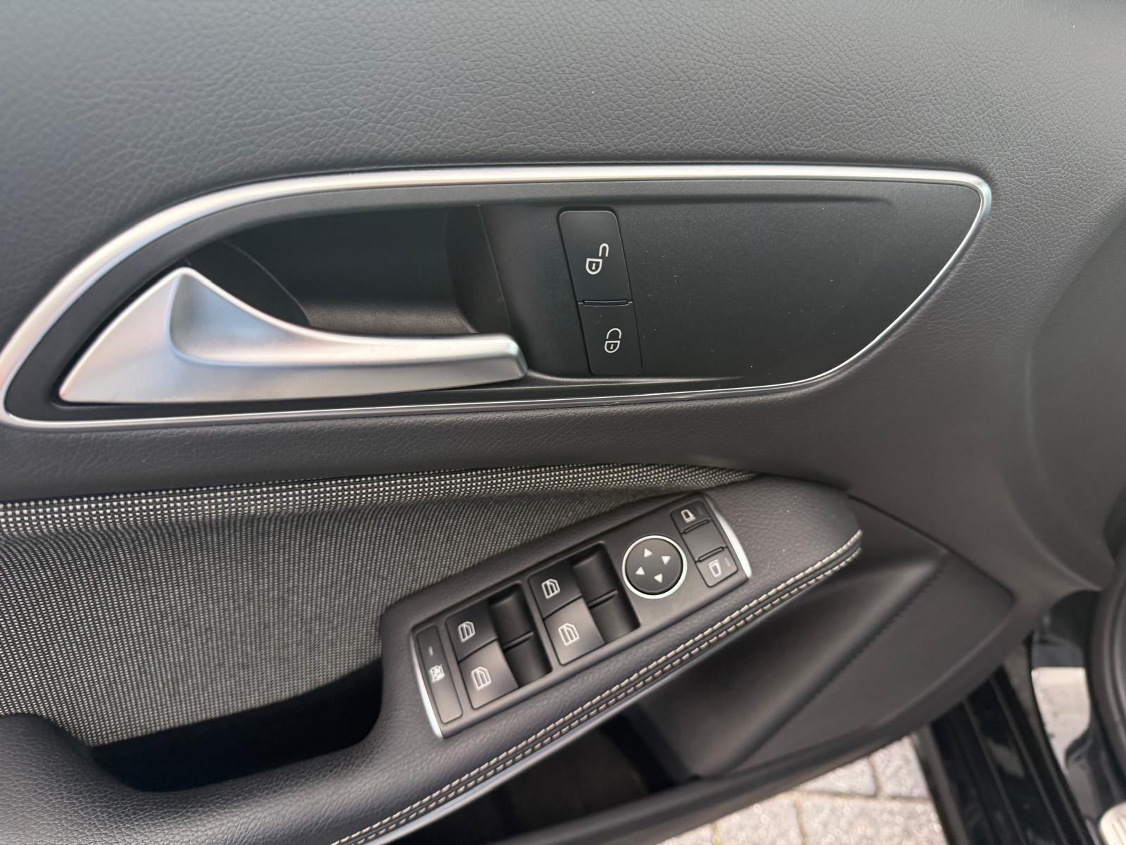 Foto van Mercedes-Benz A 180