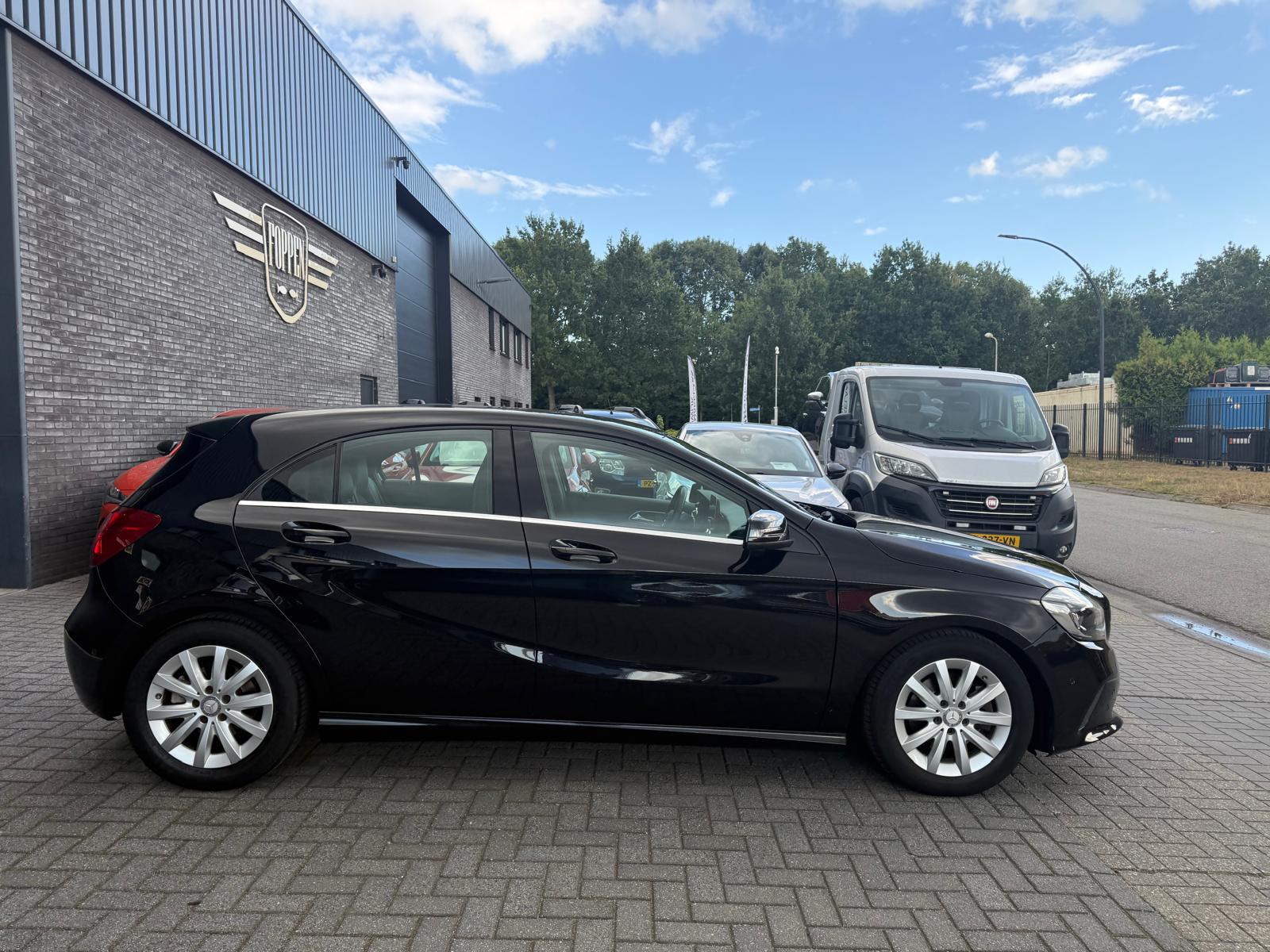 Foto van Mercedes-Benz A 180